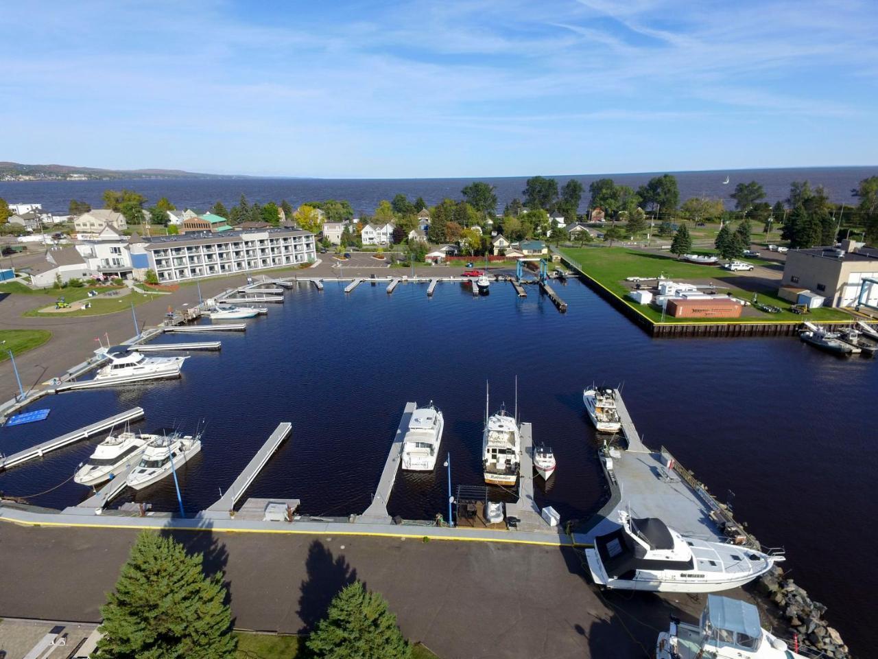 Park Point Marina Inn Duluth Esterno foto